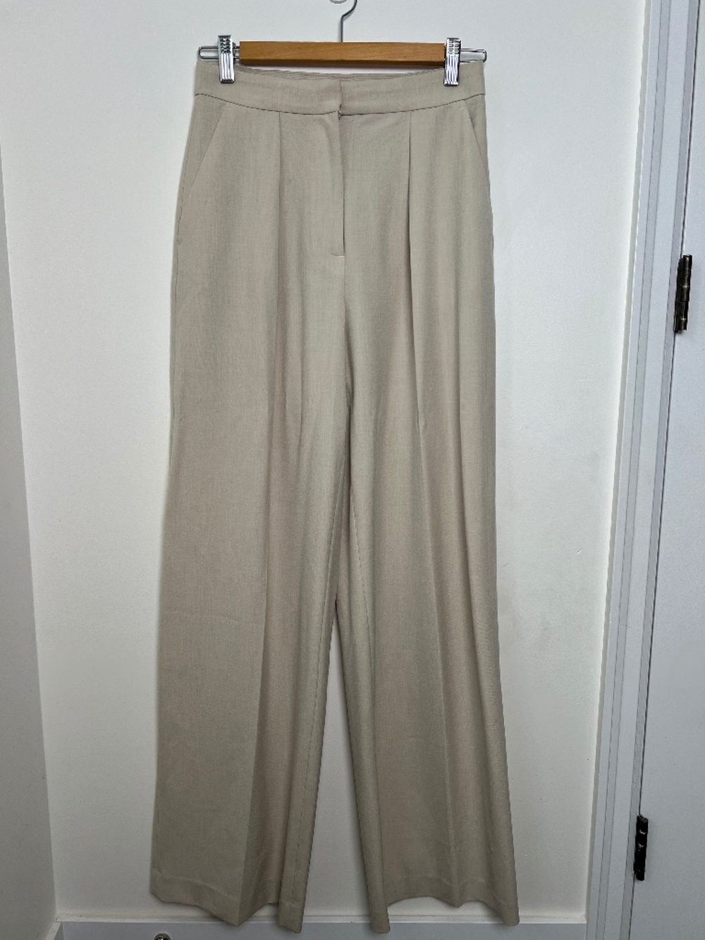 H&M High Waisted Pleated Cream Wide-leg Trousers